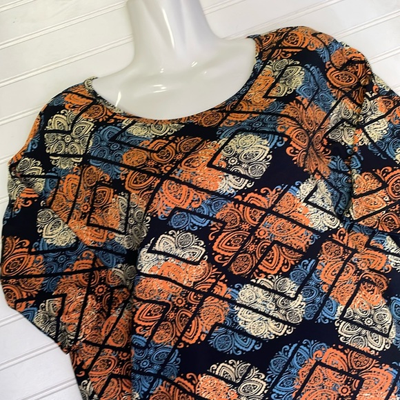LulaRoe Geometric Printed Irma Tunic Top-0918 - Picture 8 of 10